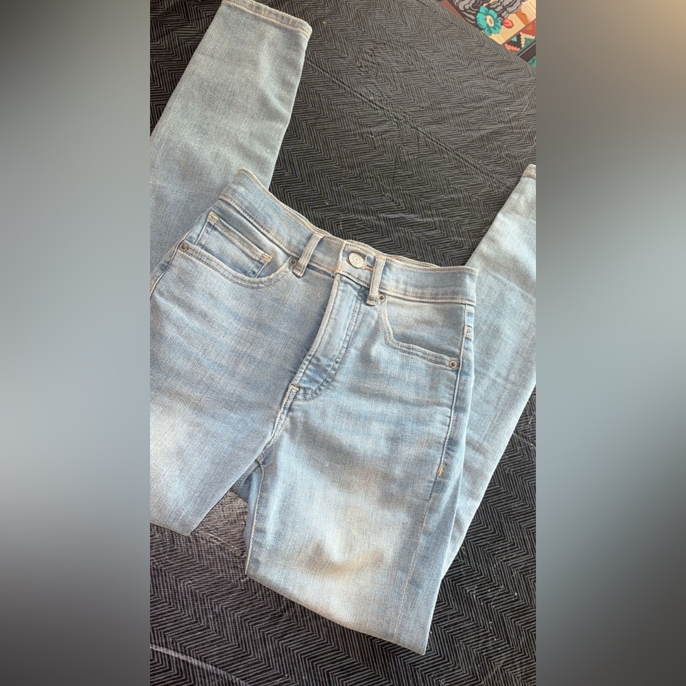 Hardly worn express jeans! Size 00/R